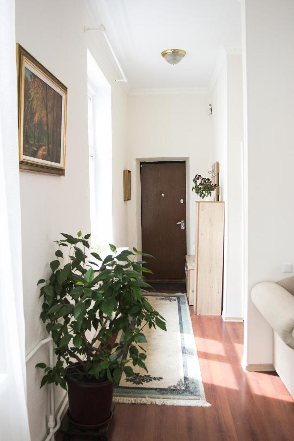 Vintage Style Spacious Apartment Klaipėda Exterior foto